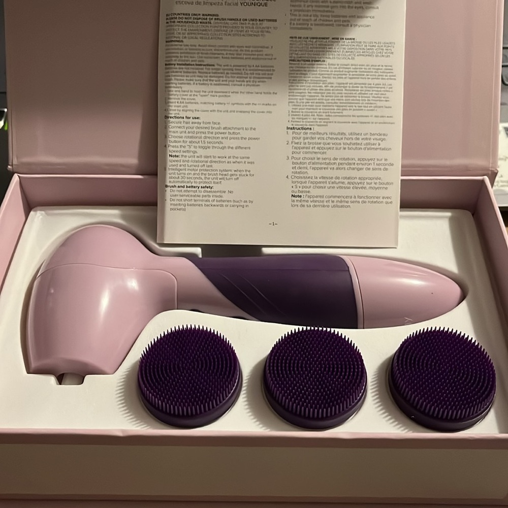 Younique Youology Face Scrubber | Spinning face cleansing brush NIB